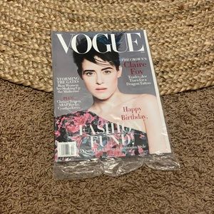 Brand new November 2018 vogue magazine